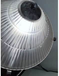 Kleines Art Déco Tischleuchtenpaar mit Glasschirm auf Silberbronze Fuß, entworfen von Pierre d'Avesn für Daum Frères 2