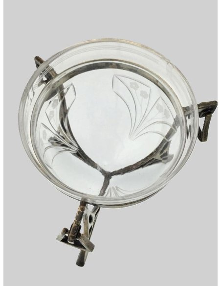 Jugendstil Deckeldose aus geschliffenem Glas in versilberter Messing-Montur auf Füßen von WMF.
