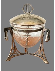 Boîte à confiserie Art Nouveau avec couvercle en verre taillé et ferrures en laiton argenté sur pieds par WMF.