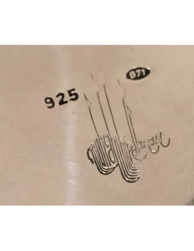 Silberkanne mit Deckel, Herstellerstempel und Silberpunze 925 mit Modell Nummer G71