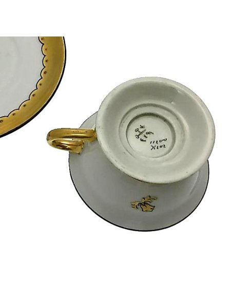 Marque en porcelaine de Friedrich Kästner sur une tasse Art Déco avec dorure décorative et soudure noire