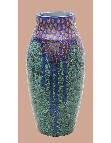 Keramikvase Art Déco Atelier Revernay. Glasur grün marmorisiertes Craquelé, kobaltblaue Tropfen und geometrisches Wabenmuster.
