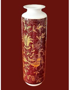 Zylindrische Porzellanvase mit Golddekor-Blattwerk & Pfau-Motiv, rubinroter Grund, Lorenz Hutschenreuther Selb 1970er-Jahre