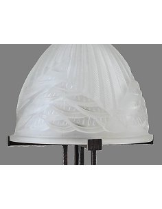 Art Déco Tischlampe von Charles SCHNEIDER mit Schirm aus mattem Pressglas mit Kieferndekor auf schwarzem Schmiedeeisenfuß 2