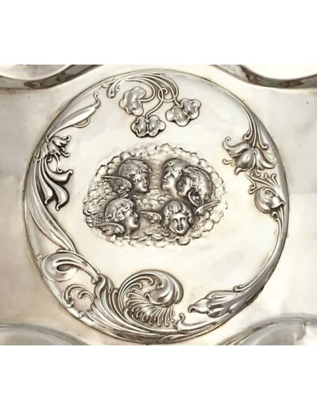 Medallion and four putti heads on a sterling silver tray by W.G.Keight, Birmingham 1904.